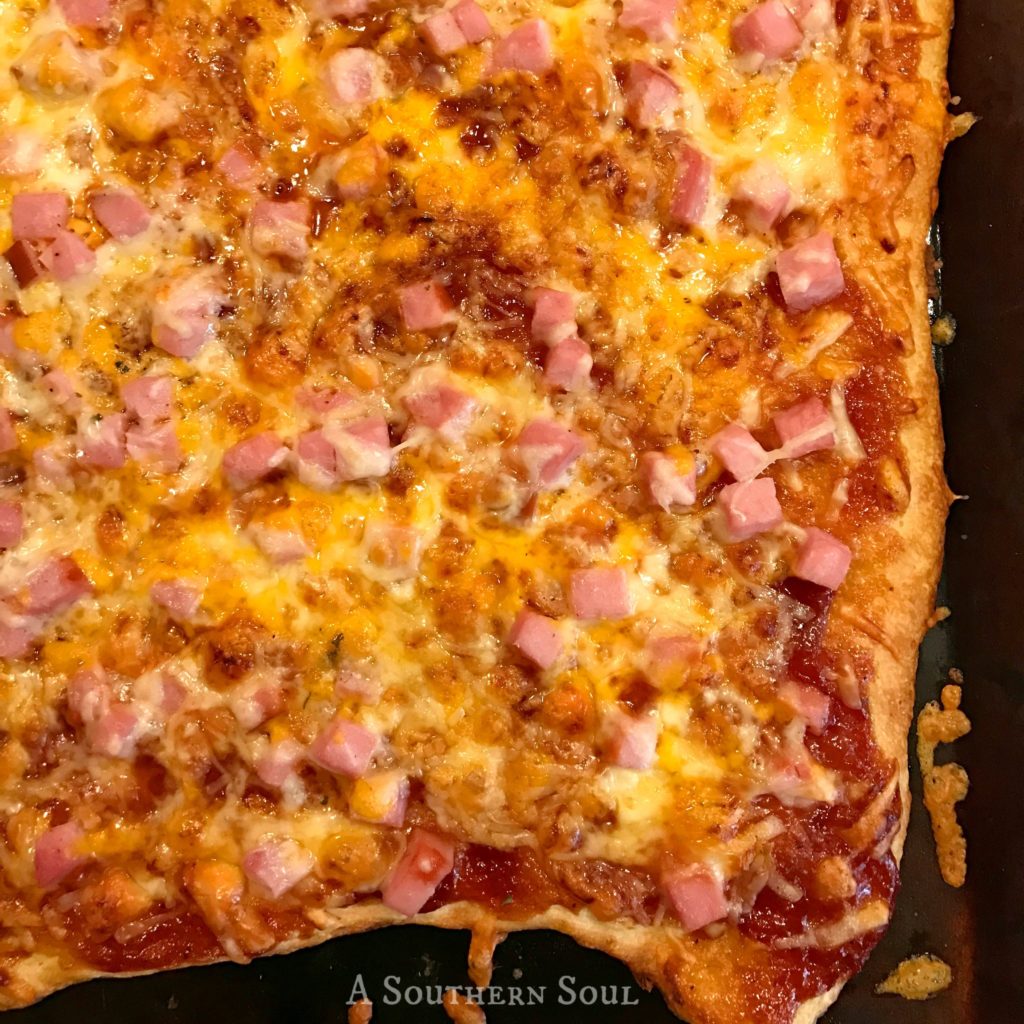 BBQ Ham &amp; Cheese Pizza A Southern Soul
