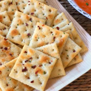 ranch fire crackers with red pepper for saltines