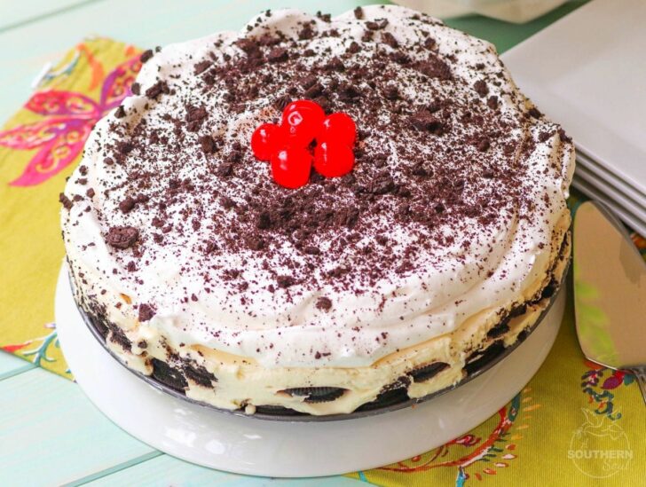 Oreo Cream Icebox Cake made with chocolate cream filled cookies, cream cheese and whipped topping is an irresistible dessert that's easy to make!