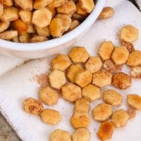 Cinnamon Sugar Crackers made with butter, cinnamon and sugar is a sweet treat to satisfy your sweet tooth!