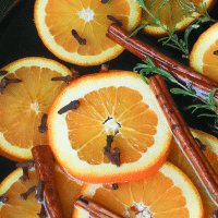 Fall Potpourri made in the crock pot with oranges, cinnamon, clove and rosemary fill your house with beautiful fresh scents.