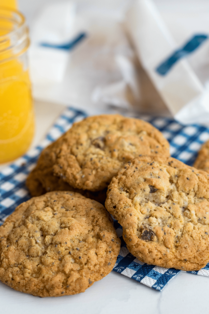 Oatmeal Breakfast Cookies are a great power packed treat to start your day! Made with brown sugar, butter, eggs, oatmeal, coconut, chia seeds and dates. An unexpected way to start the day.