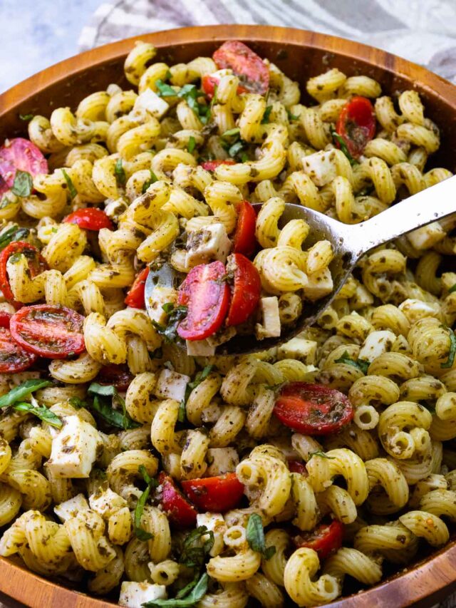 Pesto Pasta Salad With Tomatoes And Mozzarella Story A Southern Soul