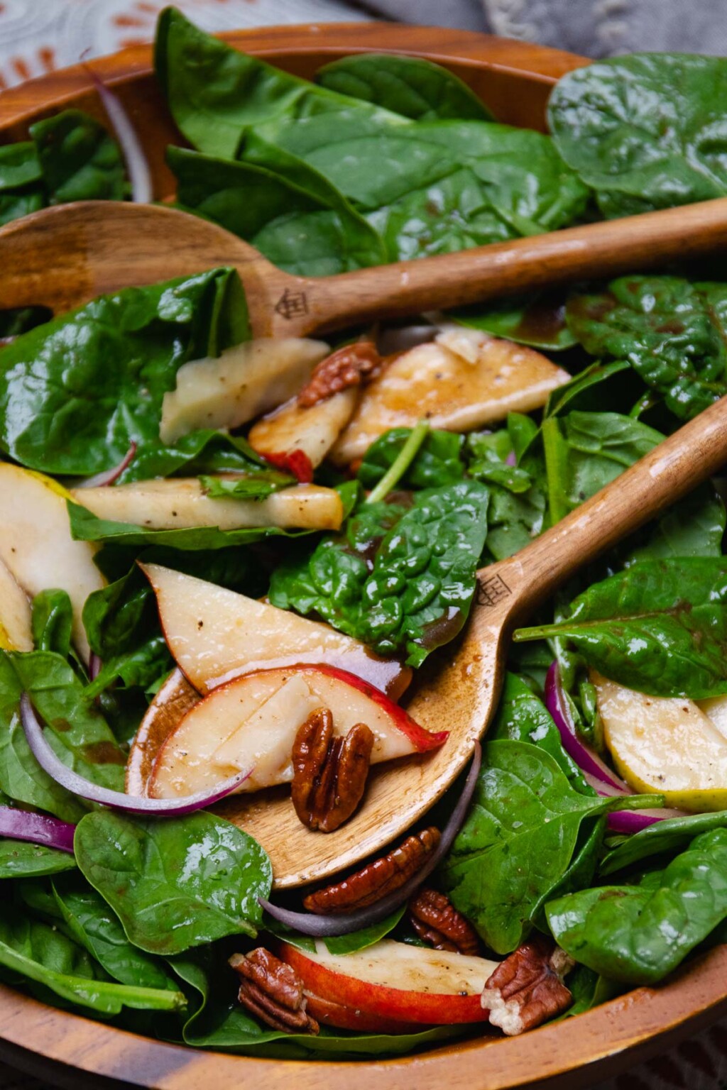 Pear And Spinach Salad With Balsamic Vinaigrette A Southern Soul
