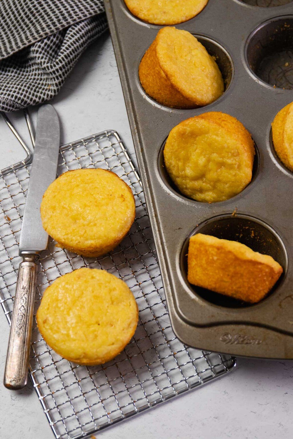 Creamed Corn Cornbread Muffins