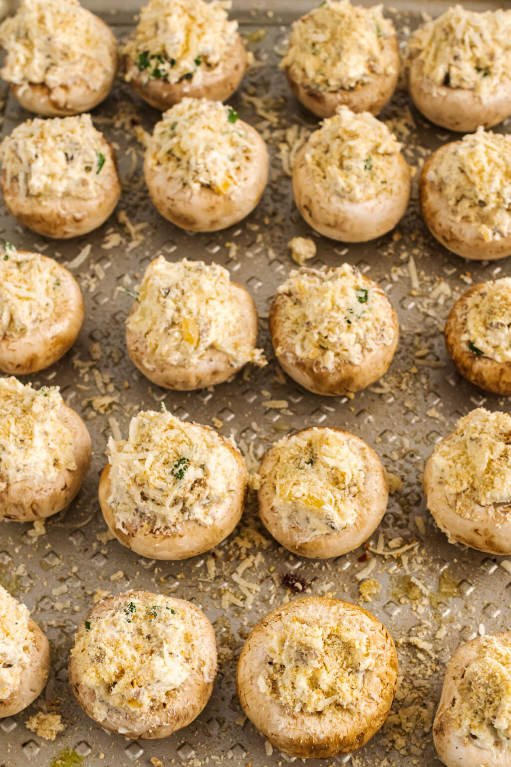 Stuffed Mushrooms with Creamy Cheese Filling
