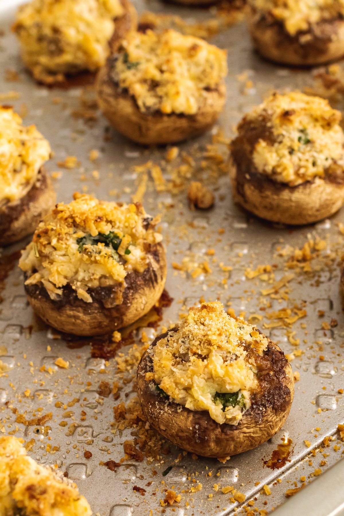 Stuffed Mushrooms with Creamy Cheese Filling